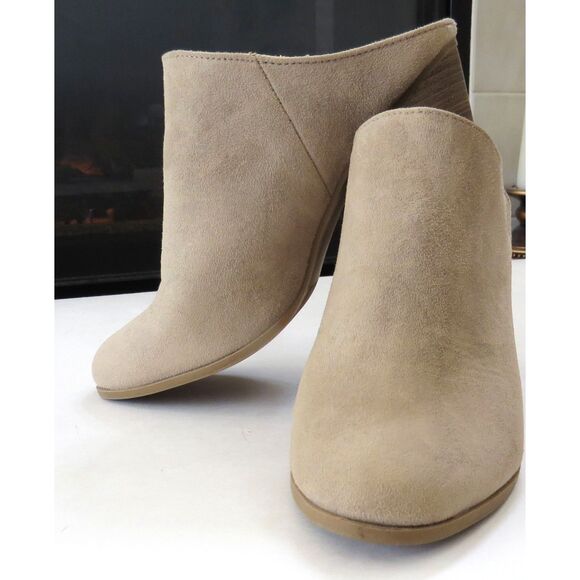 Express Women's Block Heel Mules  Faux Suede Tan  8 EUC - Picture 5 of 11